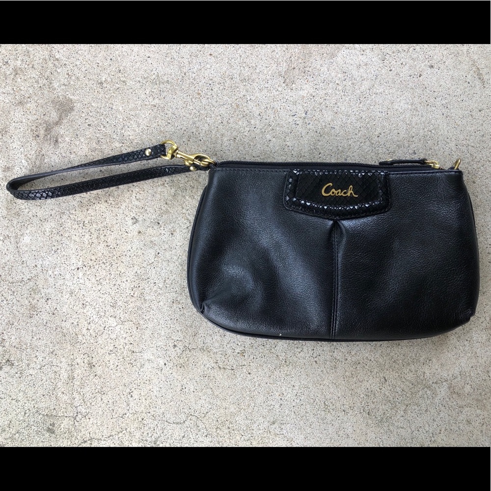 Coach Wallet/Clutch
